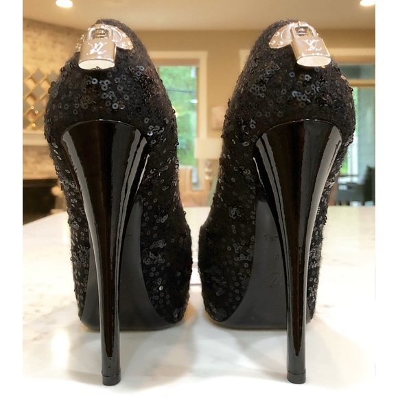 Louis Vuitton Black Sequin Oh Really Lock Pumps 38 - Picture 6 of 15